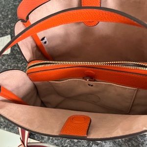 Kate spade knot purse, medium. Like new